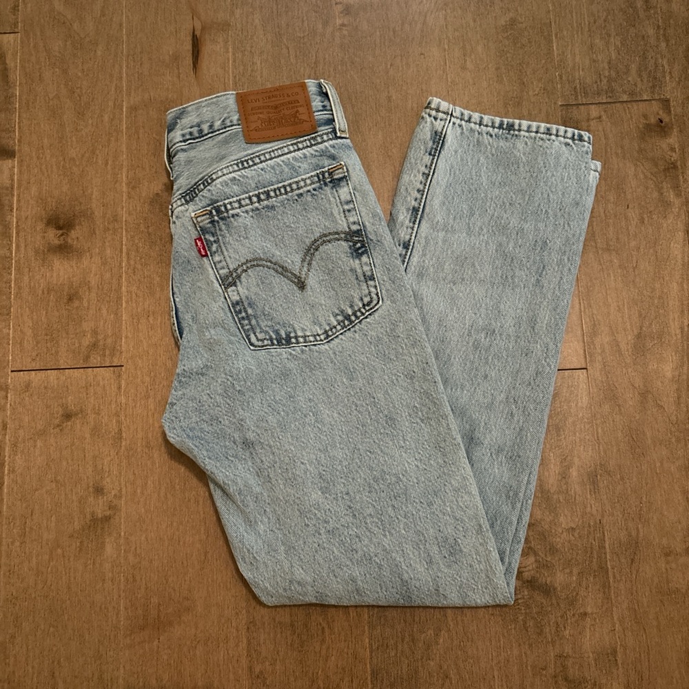Levi’s Wedgie Straight Jeans